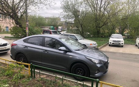 Hyundai Solaris II рестайлинг, 2020 год, 1 650 000 рублей, 3 фотография