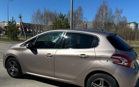 Peugeot 208 II, 2013 год, 780 000 рублей, 11 фотография