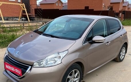 Peugeot 208 II, 2013 год, 780 000 рублей, 15 фотография