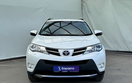 Toyota RAV4, 2015 год, 1 997 000 рублей, 3 фотография