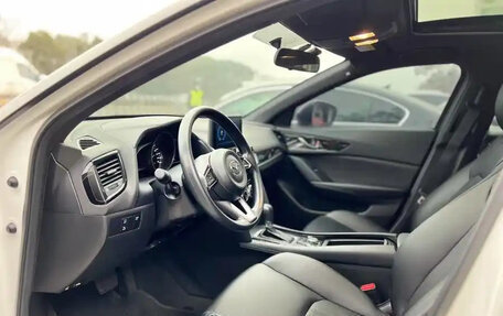 Mazda CX-4, 2021 год, 1 800 000 рублей, 5 фотография