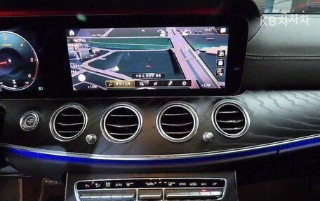 Mercedes-Benz E-Класс, 2020 год, 3 560 000 рублей, 13 фотография