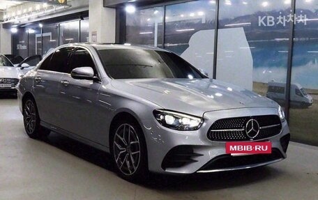 Mercedes-Benz E-Класс, 2020 год, 3 560 000 рублей, 2 фотография