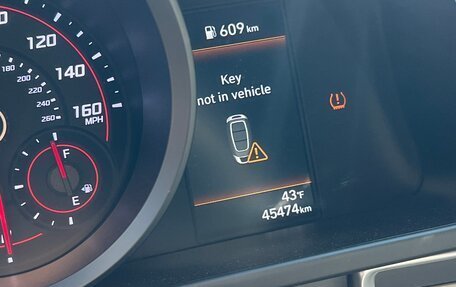 Hyundai Elantra, 2022 год, 2 100 000 рублей, 9 фотография