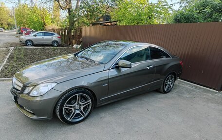 Mercedes-Benz E-Класс, 2012 год, 1 950 000 рублей, 37 фотография