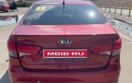 KIA Rio III рестайлинг, 2016 год, 1 050 000 рублей, 2 фотография