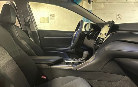 Toyota Camry, 2021 год, 2 330 000 рублей, 6 фотография