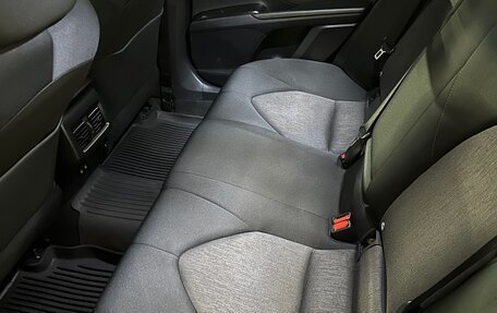 Toyota Camry, 2021 год, 2 330 000 рублей, 8 фотография