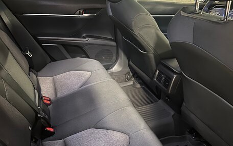 Toyota Camry, 2021 год, 2 330 000 рублей, 9 фотография