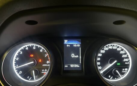 Toyota Camry, 2021 год, 2 330 000 рублей, 10 фотография