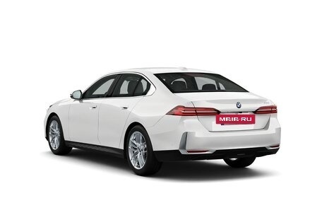 BMW 5 серия, 2024 год, 9 500 000 рублей, 2 фотография