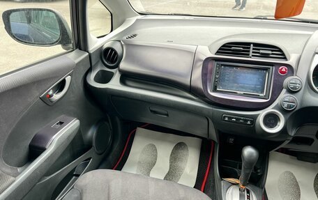 Honda Fit III, 2010 год, 909 000 рублей, 14 фотография