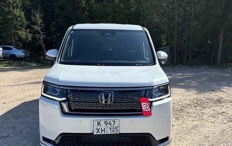 Honda Stepwgn, 2024 год, 3 950 000 рублей, 2 фотография