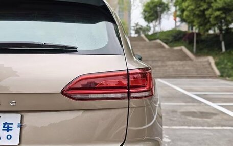 Volkswagen Touareg III, 2019 год, 3 750 000 рублей, 11 фотография