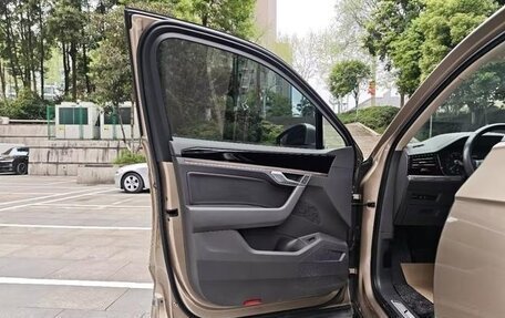 Volkswagen Touareg III, 2019 год, 3 750 000 рублей, 12 фотография