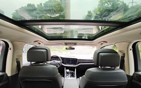 Volkswagen Touareg III, 2019 год, 3 750 000 рублей, 26 фотография