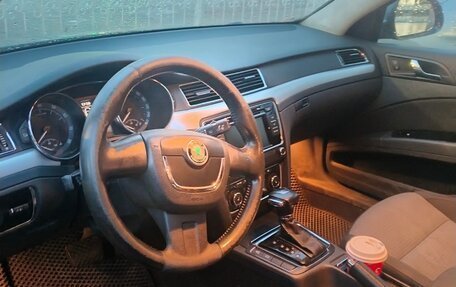Skoda Superb III рестайлинг, 2012 год, 700 000 рублей, 2 фотография