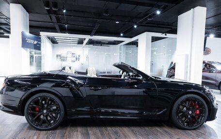 Bentley Continental GT III, 2022 год, 40 000 000 рублей, 2 фотография