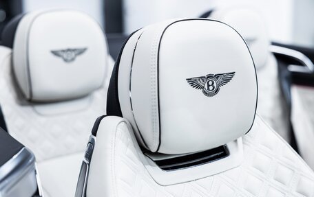 Bentley Continental GT III, 2022 год, 40 000 000 рублей, 10 фотография