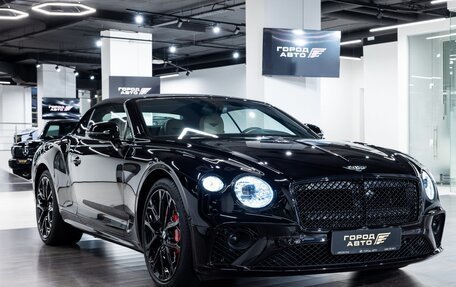 Bentley Continental GT III, 2022 год, 40 000 000 рублей, 11 фотография