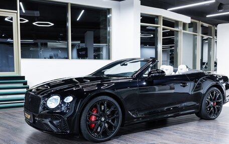 Bentley Continental GT III, 2022 год, 40 000 000 рублей, 12 фотография