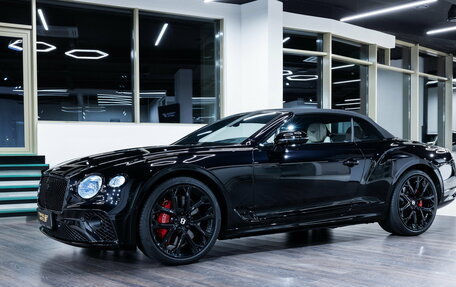 Bentley Continental GT III, 2022 год, 40 000 000 рублей, 18 фотография