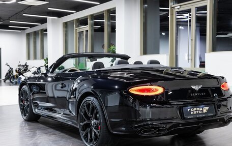 Bentley Continental GT III, 2022 год, 40 000 000 рублей, 16 фотография