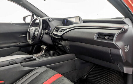 Lexus UX I, 2018 год, 2 850 000 рублей, 11 фотография