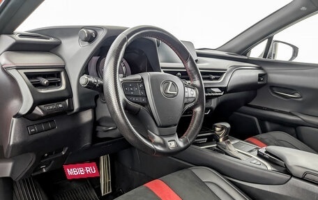 Lexus UX I, 2018 год, 2 850 000 рублей, 15 фотография