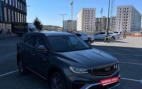 Geely Atlas, 2023 год, 2 300 000 рублей, 3 фотография