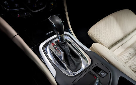 Opel Insignia II рестайлинг, 2014 год, 1 099 000 рублей, 26 фотография
