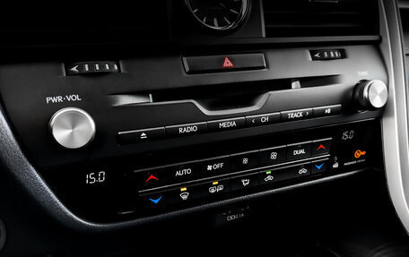 Lexus RX IV рестайлинг, 2021 год, 5 600 000 рублей, 30 фотография