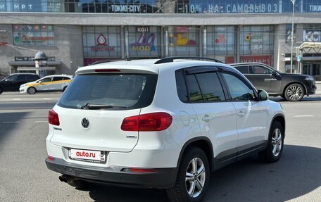 Volkswagen Tiguan I, 2015 год, 1 400 000 рублей, 2 фотография