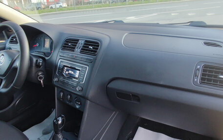 Volkswagen Polo VI (EU Market), 2017 год, 570 000 рублей, 9 фотография
