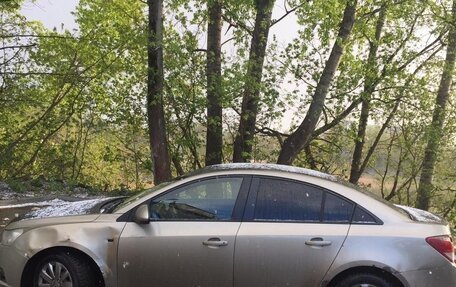 Chevrolet Cruze II, 2010 год, 340 000 рублей, 6 фотография