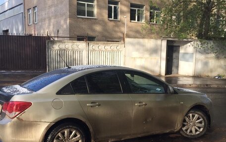 Chevrolet Cruze II, 2010 год, 340 000 рублей, 9 фотография