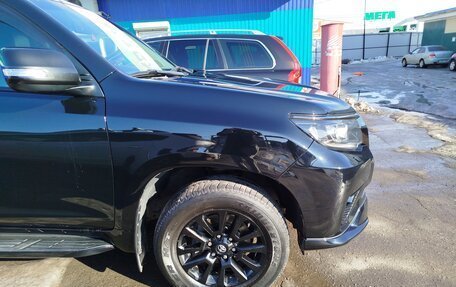 Toyota Land Cruiser Prado 150 рестайлинг 2, 2020 год, 5 800 000 рублей, 6 фотография