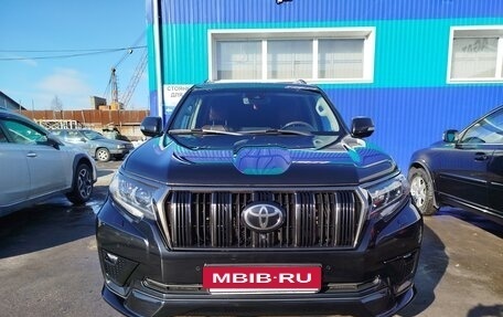 Toyota Land Cruiser Prado 150 рестайлинг 2, 2020 год, 5 800 000 рублей, 2 фотография