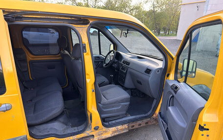Ford Tourneo Connect I, 2004 год, 395 000 рублей, 16 фотография