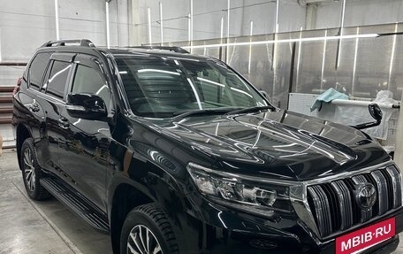 Toyota Land Cruiser Prado 150 рестайлинг 2, 2019 год, 4 750 000 рублей, 2 фотография