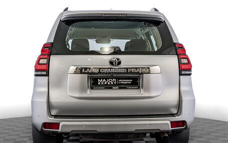 Toyota Land Cruiser Prado 150 рестайлинг 2, 2020 год, 5 495 000 рублей, 6 фотография