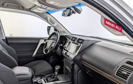 Toyota Land Cruiser Prado 150 рестайлинг 2, 2020 год, 5 495 000 рублей, 11 фотография