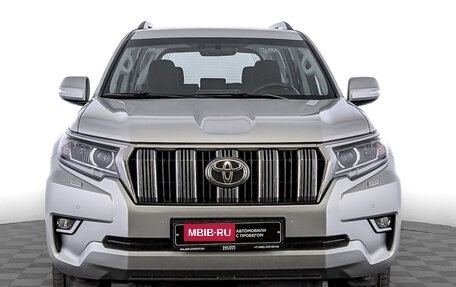 Toyota Land Cruiser Prado 150 рестайлинг 2, 2020 год, 5 495 000 рублей, 2 фотография