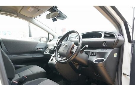 Toyota Sienta II, 2020 год, 1 367 300 рублей, 9 фотография