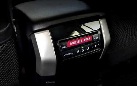 Toyota Land Cruiser Prado 150 рестайлинг 2, 2020 год, 5 495 000 рублей, 30 фотография
