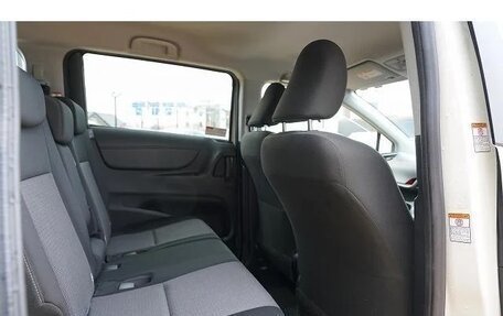 Toyota Sienta II, 2020 год, 1 367 300 рублей, 21 фотография