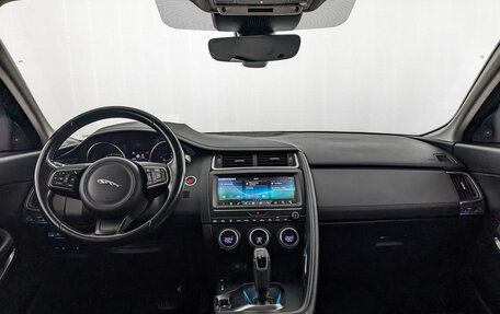Jaguar E-Pace, 2018 год, 2 525 000 рублей, 13 фотография