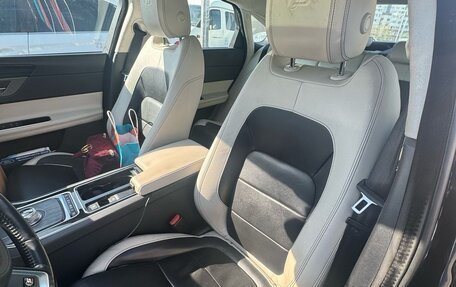 Jaguar XF II, 2016 год, 2 850 000 рублей, 13 фотография