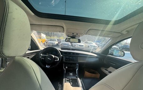 Jaguar XF II, 2016 год, 2 850 000 рублей, 18 фотография