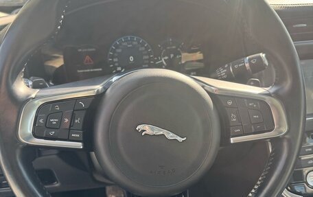 Jaguar XF II, 2016 год, 2 850 000 рублей, 16 фотография